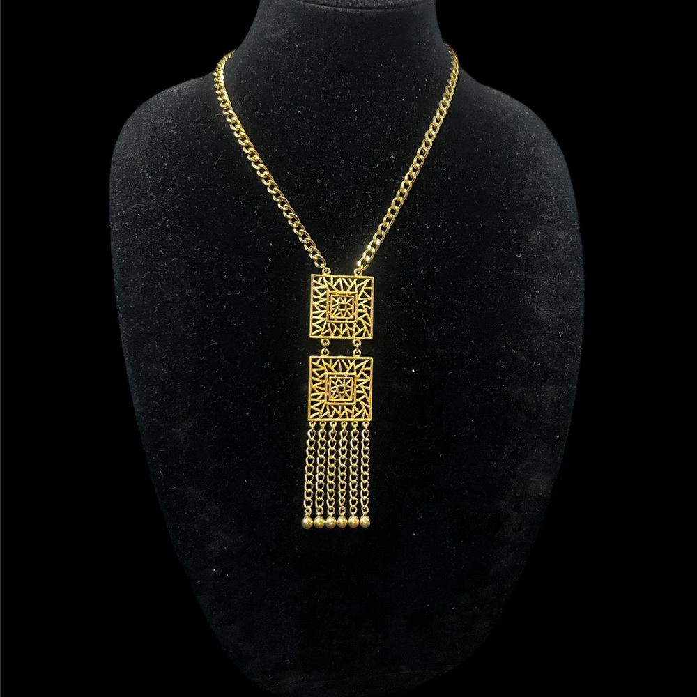 Vintage Geometric Pendant Necklace